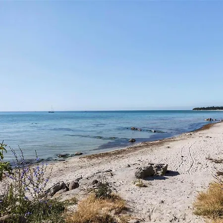 R951-rodvig-stevns-strandlaugsvej-17 別荘